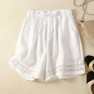 Women's Floral Shorts with Elastic Waist and Lightweight Fabric