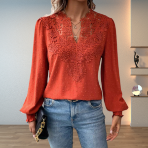 Women's Lightweight Blouse with Breathable Fabric and Relaxed Fit