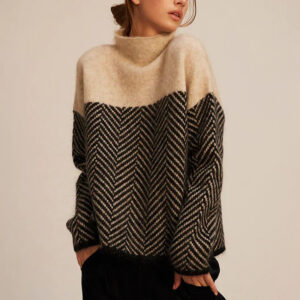 Women's Turtleneck Sweater with Classic Design and Warmth