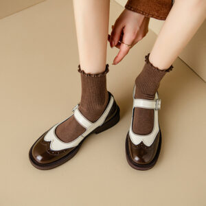 Women's Brogue Low Heel Shoes with Two-Tone Design and Classic Style