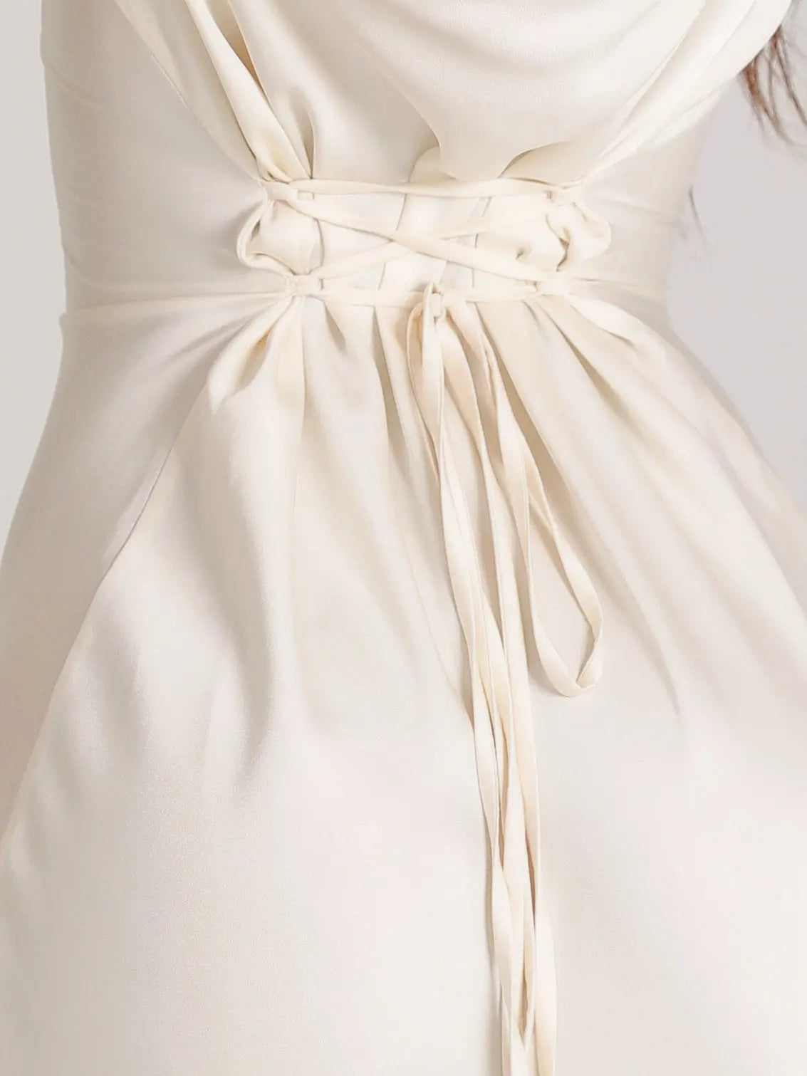 Luxurious Draped Long-Sleeve Satin Evening Floor-Length Maxi Silhouette Elegant Dress - Image 10