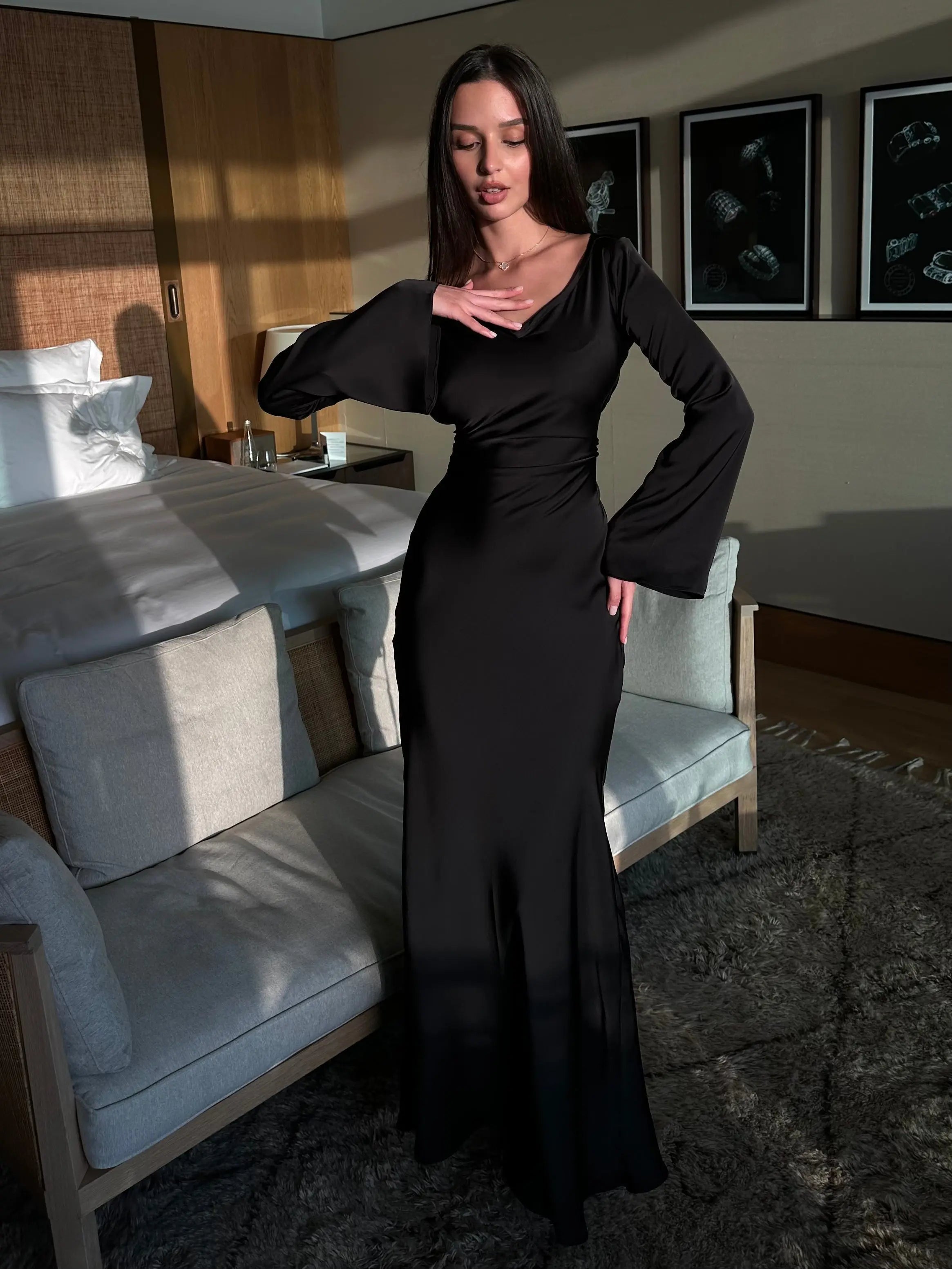 Luxurious Draped Long-Sleeve Satin Evening Floor-Length Maxi Silhouette Elegant Dress - Image 8
