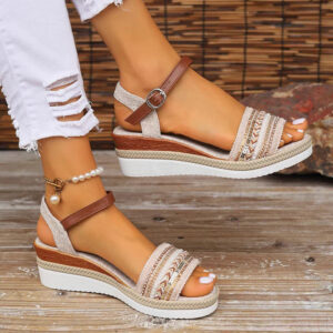 Women's Summer Sandals with Adjustable Straps and Lightweight Design