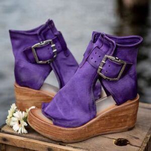 Women's Wedge Sandals with Buckle and Boho Design