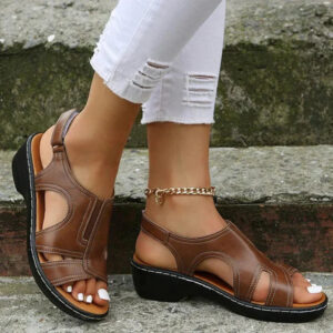 Women's Casual Sandals with Adjustable Straps and Arch Support