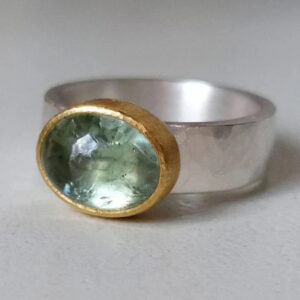 Women's Vintage Rounded Stone Ring with Unique Design and Durable Setting