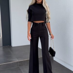 Women's Two-Piece Lounge Set with Relaxed Fit and Soft Fabric